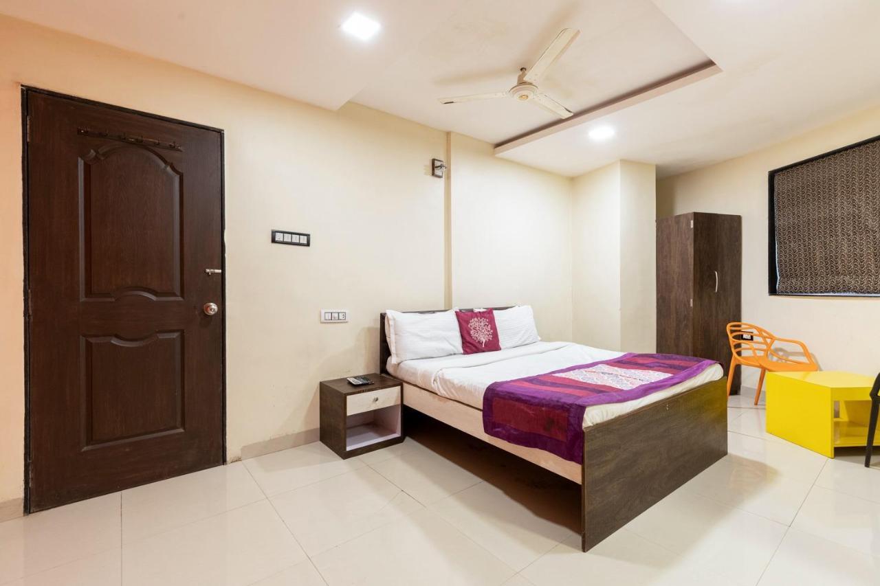 Hotel Girgoan Palace Mumbai (Bombay)
